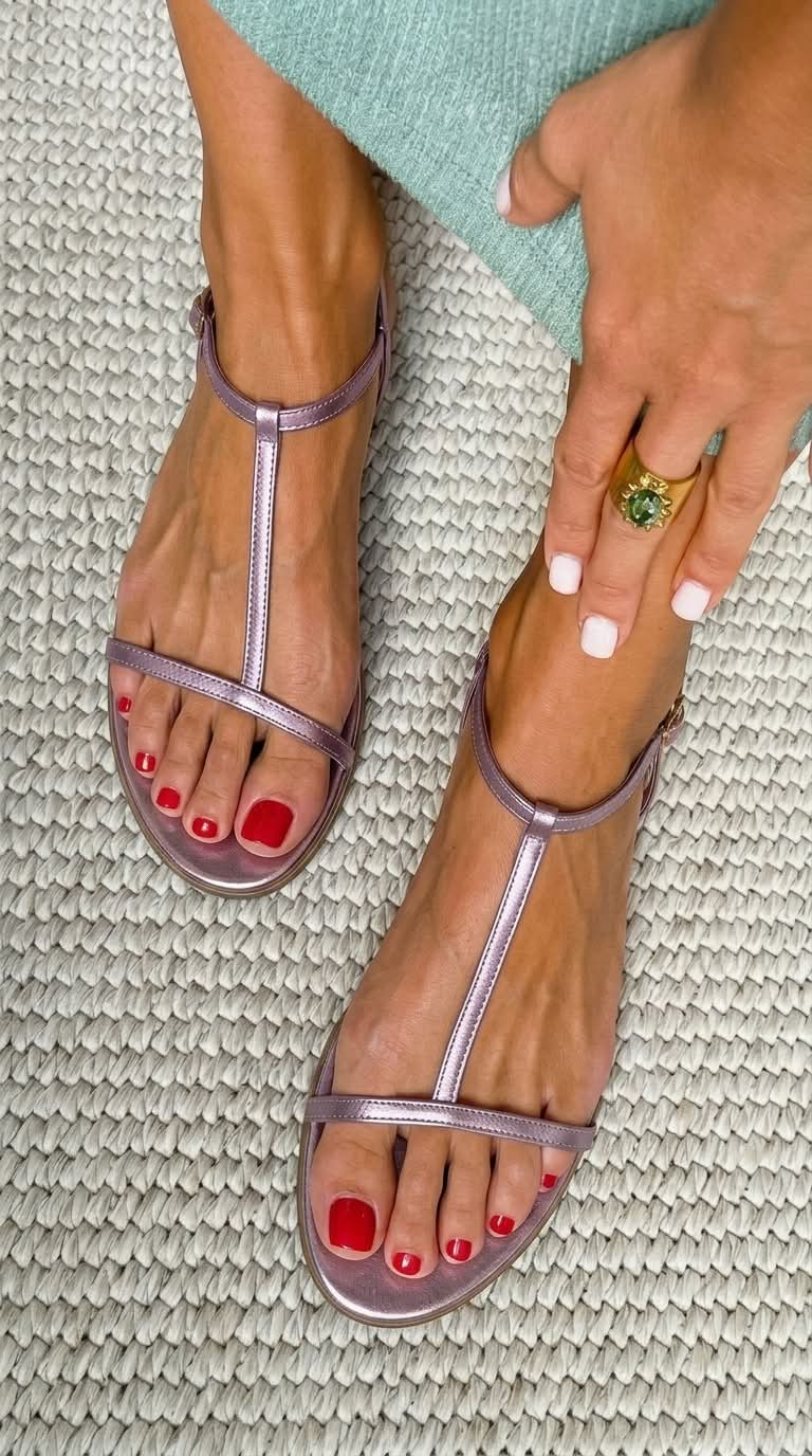 Lian | Sandals